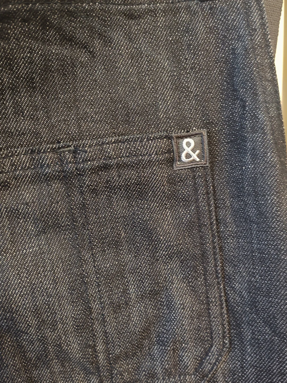 Hedley & Bennett navy blue